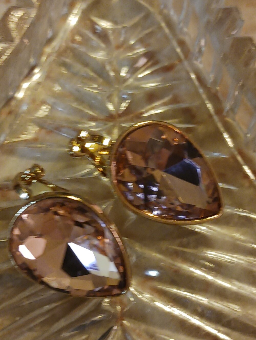 NWOT Pink Rhinestone Teardrop Clip-On Earrings, Goldtone Backs